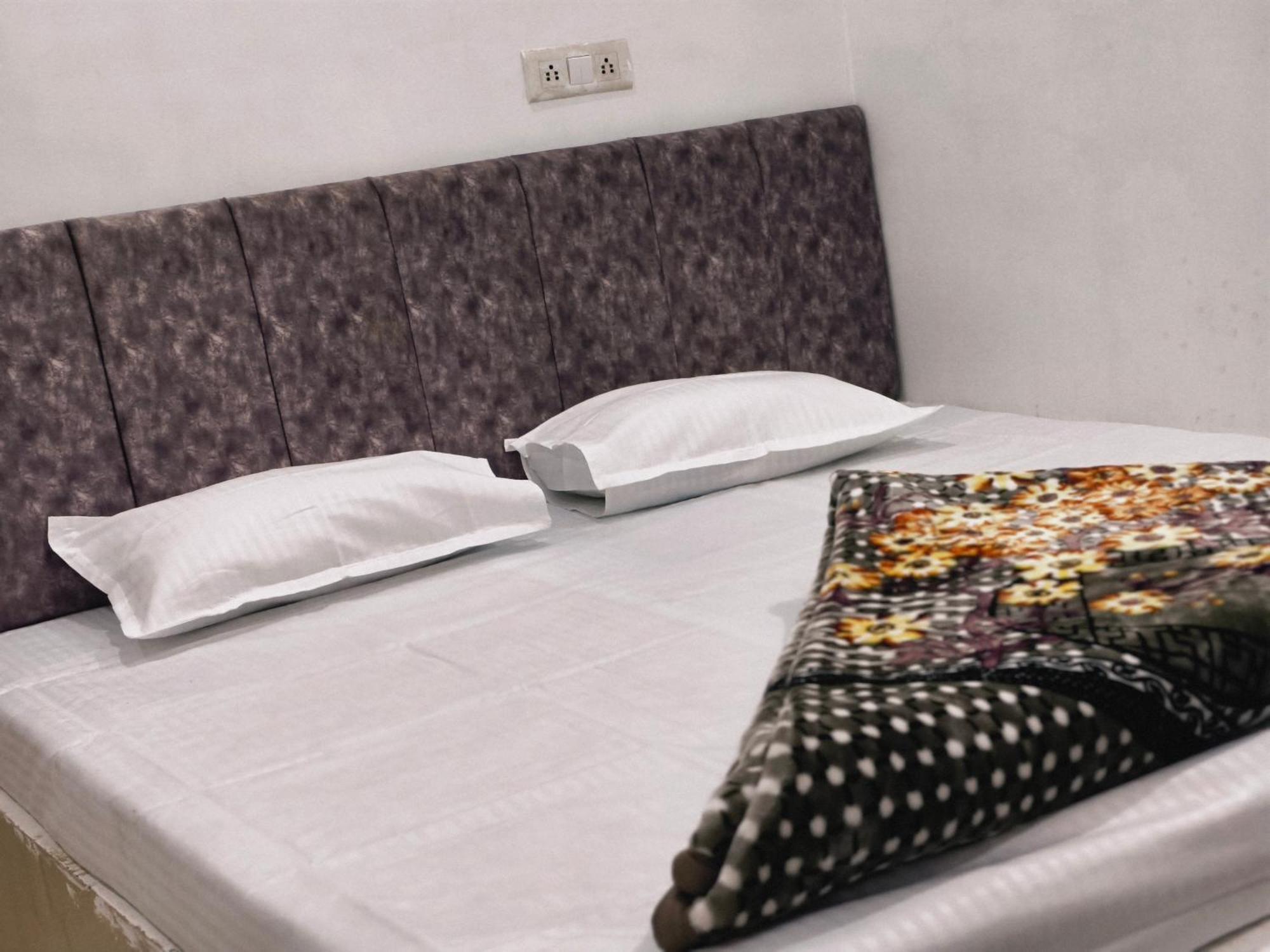 Guest house Manglam *